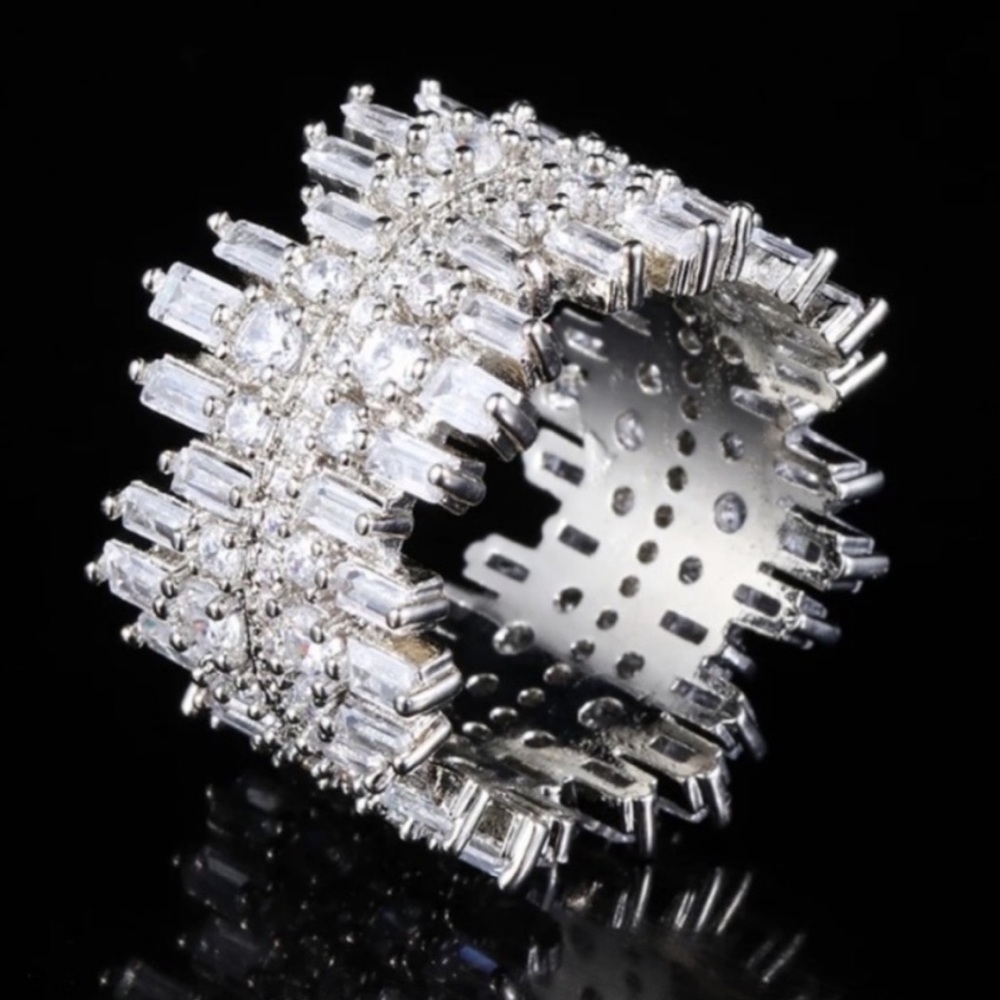 NEW💍925 STERLING SILVER DIAMOND ROUND SQUARE RING, CUTE RING, SHINY RING. - Picture 3 of 6